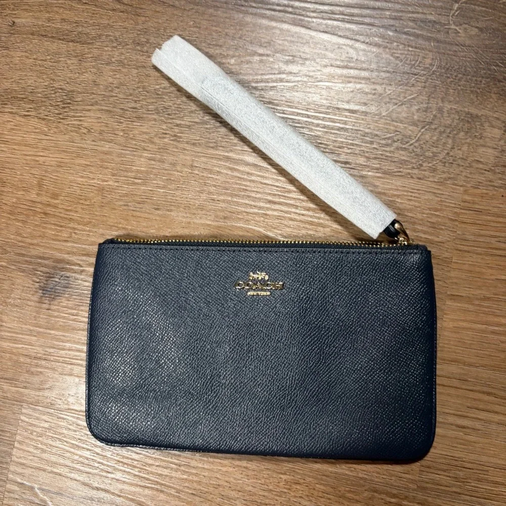Coach F57465 Large Wristlet Midnight Navy Crossgrain Leather Gold Hardware NEW